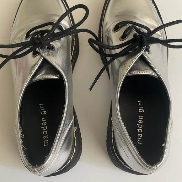 Madden Girl Silver Platform Sneakers - Picture 3 of 11
